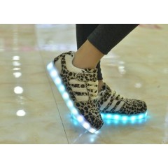 Colorful LED Light Up Shoes ลายเสือดาว 35,36,37,38,39,40,41,42,43 ส้นสูง 2.5CM